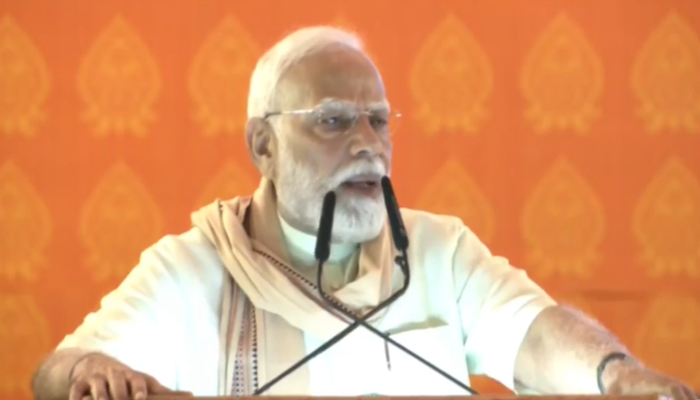 पूर्णिया से पीएम मोदी का विपक्ष पर करारा हमला, कहा- घुसपैठियों को बचाने में जुटी आरजेडी-कांग्रेस