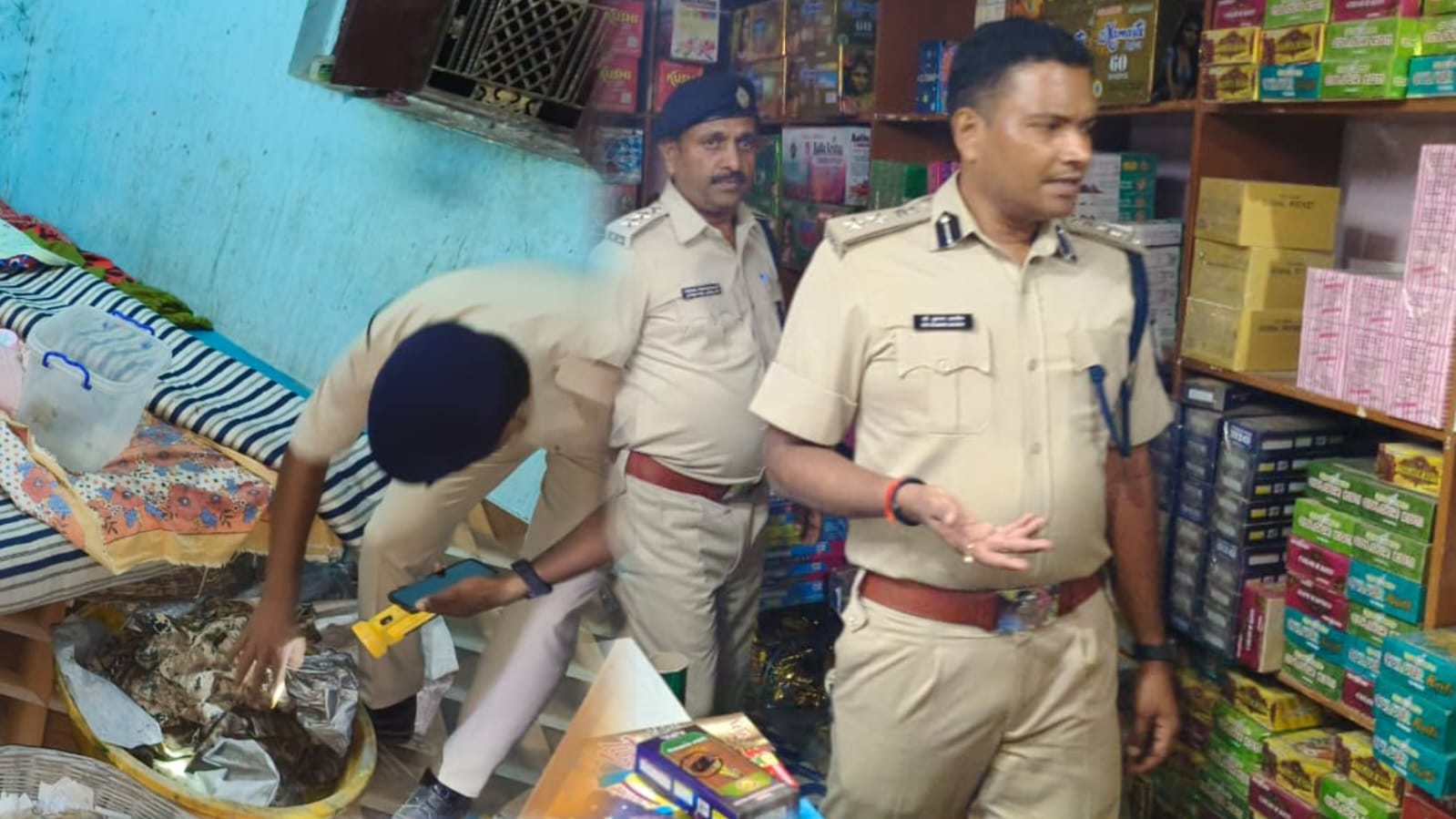 पटाखा निर्माण के दौरान विस्फो’ट, दो घायल, एसएसपी ने किया निरीक्षण, जांच के निर्देश