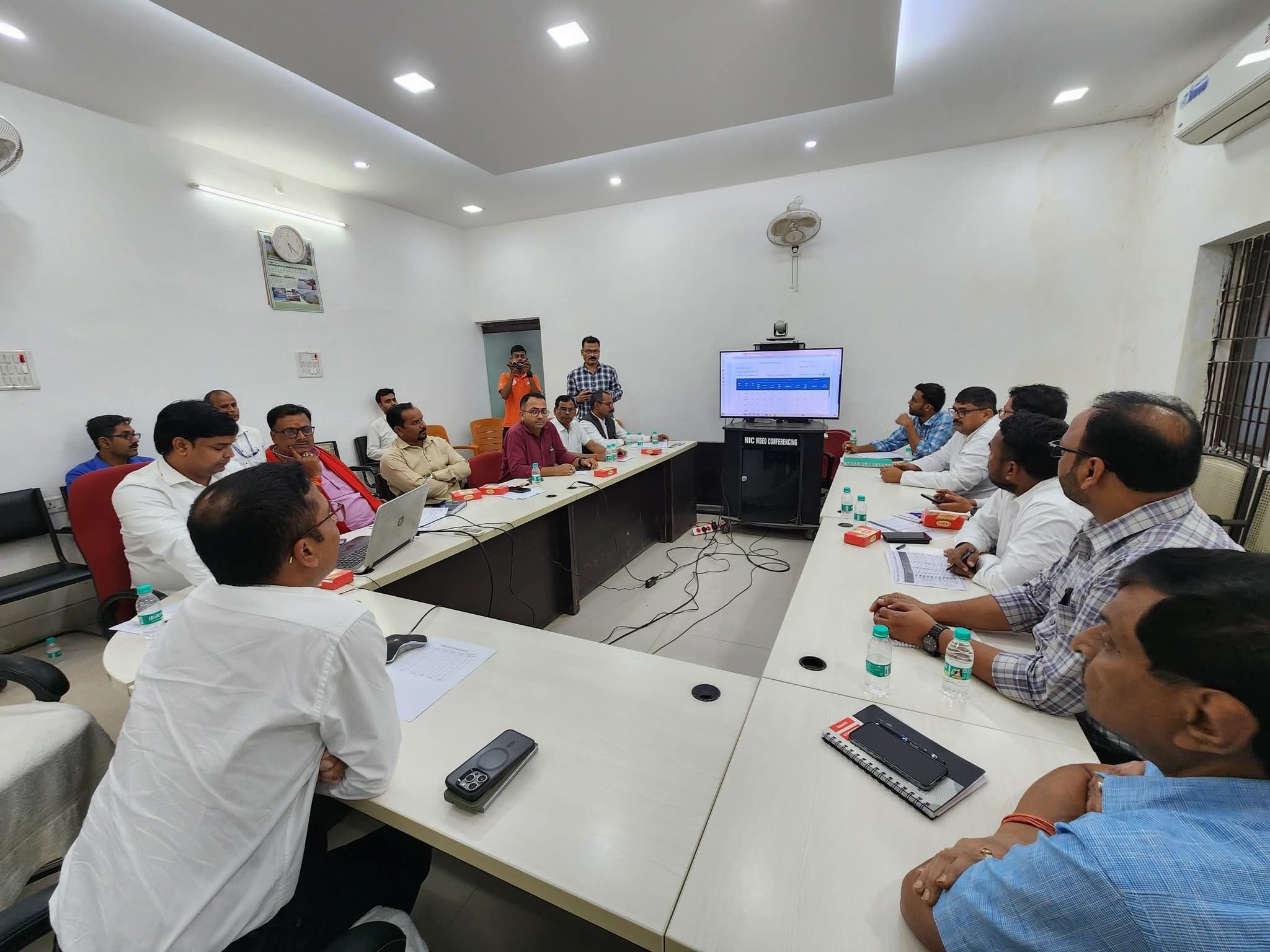 विधानसभा चुनाव के लिए इवीएम का प्रथम रैंडमाइजेशन संपन्न