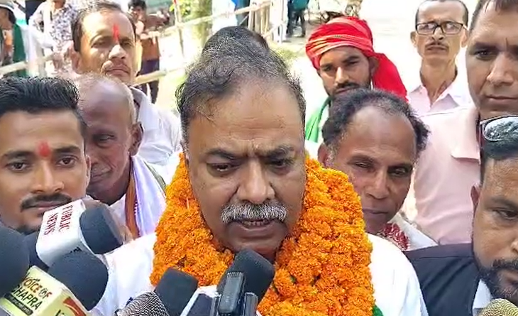 तरैया से राजद प्रत्याशी शैलेन्द्र प्रताप सिंह ने किया नामांकन