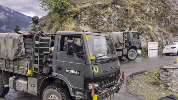 किश्तवाड़ में आतंकियों से मुठभेड़ में सेना का जवान घायल, अभियान जारी