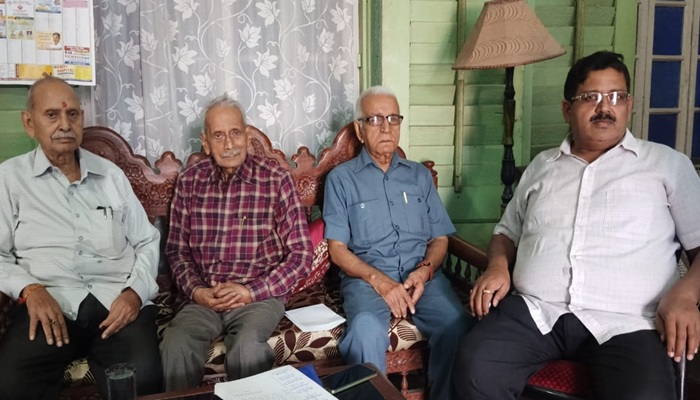 महेंद्र मंदिर ट्रस्ट की बैठक संपन्न, 15 नवंबर को मनाई जाएगी महेंद्र प्रसाद की जयंती